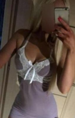 Машенька, 26